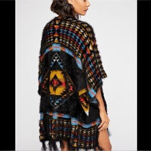 Free people Canyonland kimono never been worn -black